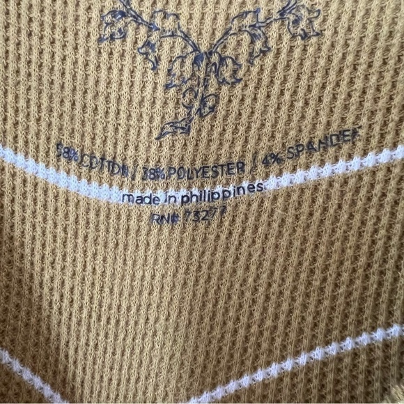 Ribbed long sleeve top Size XL - Picture 8 of 12